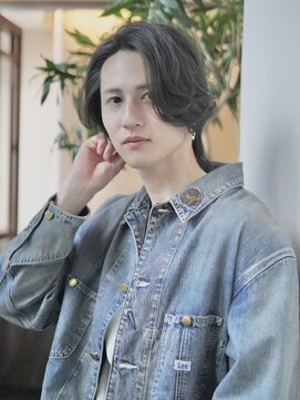 ジョエミバイアンアミ(joemi by Un ami) 外国人風ヘア 海外ヘア センターパート ダウンパーマ 毛流れ