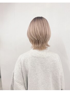 アオアクア バイ グルグル 小岩店(ao akua by GULGUL) ホワイトベージュミルクティー×ショート