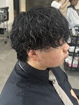 ヒュイル バイ ニアウ(Hwyl by Niau) 波巻きスパイラルパーマメンズカットパーマスパイラルパーマ