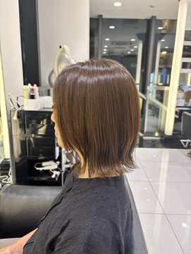 エアー 銀座タワー(AIR) オリーブグレージュ　切りっぱなしボブ　AIR銀座タワー藤本麻衣