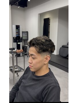 ノイセル 心斎橋(Noisyle) MEN’S HAIR/波巻ツイストスパイラル/フェザーパーマ/心斎橋S