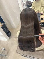 エモ(emo)&nbsp;艶髪プラチナ縮毛矯正