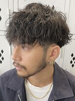 Men's salon fifth 博多【メンズサロン フィフス】【11月1日NEW OPEN(予定)】&nbsp;スパイラルパーマセンターパートウルフカットルーズパーマッシュ