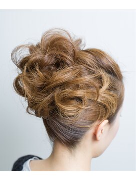 ヘアアンドエステ ヒロイン 西麻布本店(Hair&Esthe HIROIN) パーティー用アップスタイル