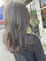 ヘアーエポック(hair epoque) ガーリーベージュ_エアリーミディアッシュベージュくすみグレー