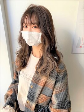 ビーハイブ 一番町店 アヴェダ(BEHIVE) 派手になりすぎないミルクティーインナーカラー