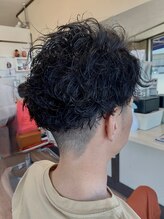 トリップ ヘアーアンドメイクアップ(TRiP hair&make up) メンズ　ショートパーマ