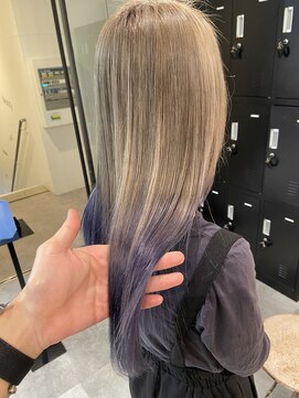 アイリー 名古屋(A/LEE) バイオレットグラデーションカラー