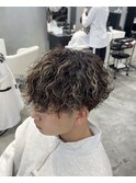 神戸/三ノ宮/元町メンズサロン波巻きスパイラル×ハイライト