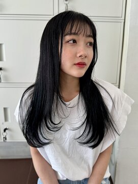 ヘアー アレス(hair ales) レイヤーカット、ロングレイヤー、ブルーブラック、