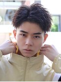 ツイストスパイラル刈り上げアップバングショート