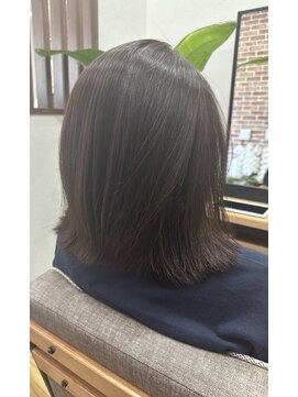 ピリナ(Pilina) レディースミディアムヘアー【門前仲町/越中島/月島/大人女性】