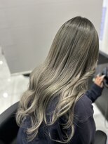 ヘアーデザイン ジェルム(Hair Design germe)&nbsp;シルバーカラー  MAYUKO