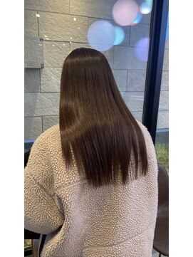 ロロネー 池田(Lolonois) 酸性ストレート＋髪質改善カラーで艶髪へ