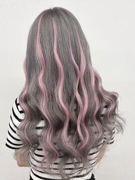 ラピステン 福岡天神 大名店(Lapis) ブリーチ/シルバー/エクステハイライト/ペールピンク/ギャル