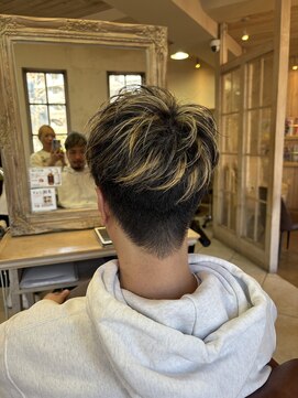 エイミーバイアフロート(amie  by afloat) ショートマッシュ ハイライト