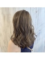 ヘブンリー(heavenly)&nbsp;【heavenly】#20代30代#ヌーディベージュ#アッシュ＃大人＃小顔