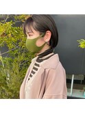 透明感ある暗髪ミニボブ