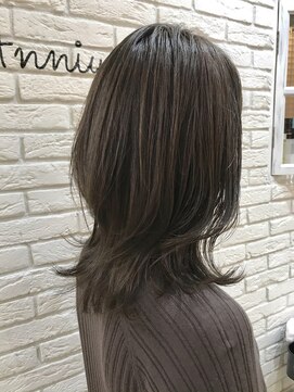 アニー ヘアーアンドスパ(Anniy) #外ハネミディアム　#グレージュ