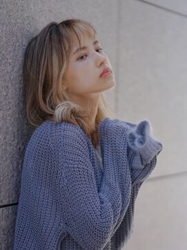 ナンバー エアロ 横浜(N° +aero) 濡れ髪　切りっぱなし　オリーブカラー　セミウェットウェーブ