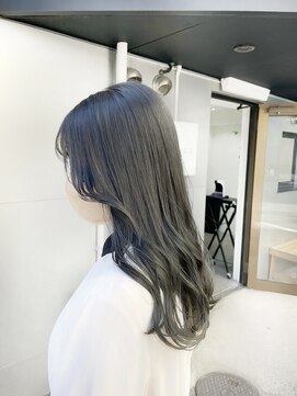 ネイヴィル(navile) ◎オリーブベージュ　透明感