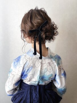 アプローズ(applause.) ゆるふわツインシニヨン♪