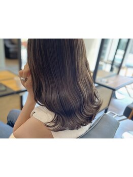 【三宮駅すぐ】丁寧な接客&気さくで話しやすいスタイリスト揃い★初回の来店から要望を伝えやすいと大人気!