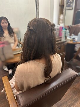 ワンイレブン 新橋銀座口(ONE_ELEVEN) ハーフツインヘアアレンジ