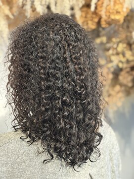 ナンバーサーティーン(No.13) スパイラルパーマ