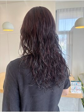 イーズ(e's) ロングレイヤーパーマ 【古畑愛美】