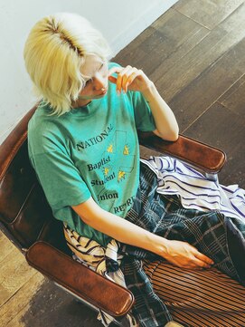 バーノン(VERNON) WAVY　BLONDE【VERNON】058-262-3611