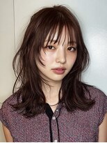 ブレイブ 我孫子(BRAVE abiko) 顔周りレイヤー】抜け感シースルーバングの無造作ミディ