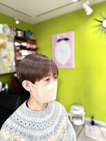 シースティア(siistia) 《ピンクベージュ×ショートカット》