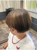 ショートボブ