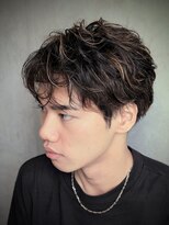 ロッサ(ROSSA)&nbsp;大人ハイライト/メッシュ/ハンサムショート/フェザーパーマ