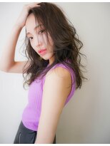 ボタン テンジン(VOTAN tenjin)&nbsp;【Votan 北村】抜け感はベージュでつくる×レイヤーロング