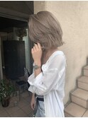 レイヤーbob レイヤーカット　くすみグレージュ　hiro