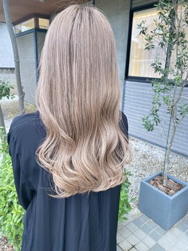 アイズ ヘアー メイク(I's hair make) ミルクティー×ブロンドカラー