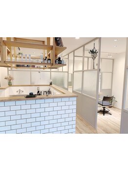 【全席個室のプライベート空間】と【マンツーマン施術】でリラックス♪こだわり抜いたメニュー多数☆