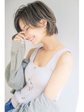 ロンドジェネルーズ 柏(Lond generous) オリーブベージュ×ハイライトショートボブ×大人ショート【柏】