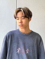 ネウィサリュー 立川(newi saLyu)&nbsp;カルマパーマメッシュブリーチセンターパートメンズカット