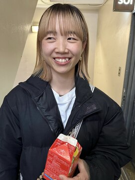 ソイ 下北沢(soi) 【beige】根元外しブリーチ_ベージュカラー_ワイドバング