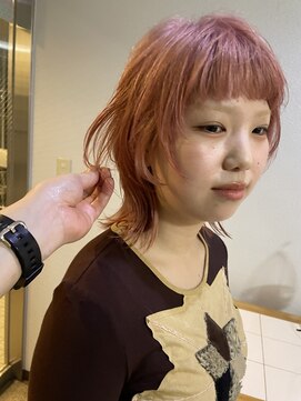 ヘアアンドスペース ベロン(hair&space velon) ピンクウルフ
