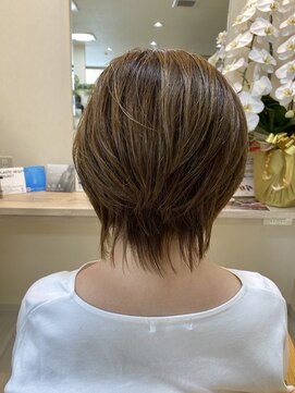 美容室 ジョイフル&well1. ハンサムショート