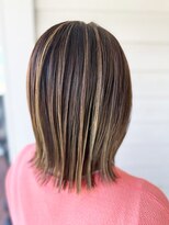 ヘアーサロン アージェ(Hair Salon Ange)&nbsp;切りっぱなし外はねスタイルにメッシュインで立体感