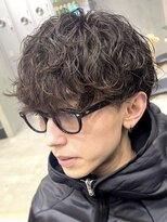 フィフス(fifth)&nbsp;原宿シャドウパーマルーズパーマラウンドマッシュカット刈り上げ