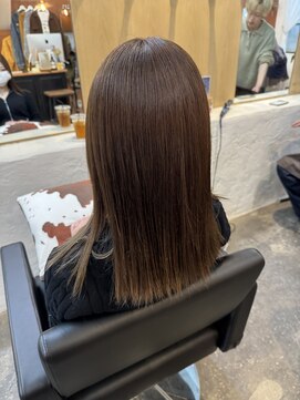 チャプター 問屋町(chapter) ブリーチなしミルクティーブラウン顔周りレイヤーカット韓国ヘア