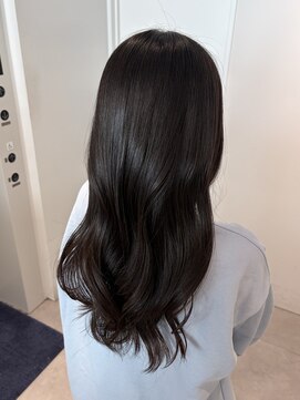 トリッカ シブヤ(TRICCA SHIBUYA) 巻き髪/コテ巻き/ブルーブラック/艶髪/お客様ヘア