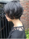 【高塚栞里】小顔ハンサムショートで丸顔カバー◎ひし形cut