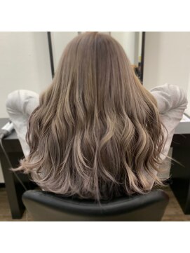 ワンズ 竜王店(ONE'S) 大人気！ミルクティーカラー